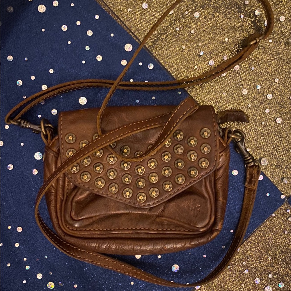 RARE FRYE GORG STUDDED COGNAC CROSSBODY Bag LUX - Picture 1 of 8